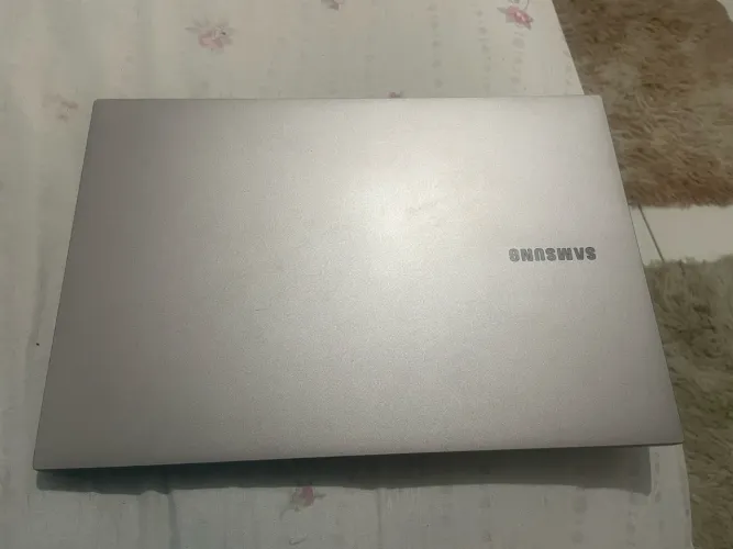Noteboook Samsung Ebook 20