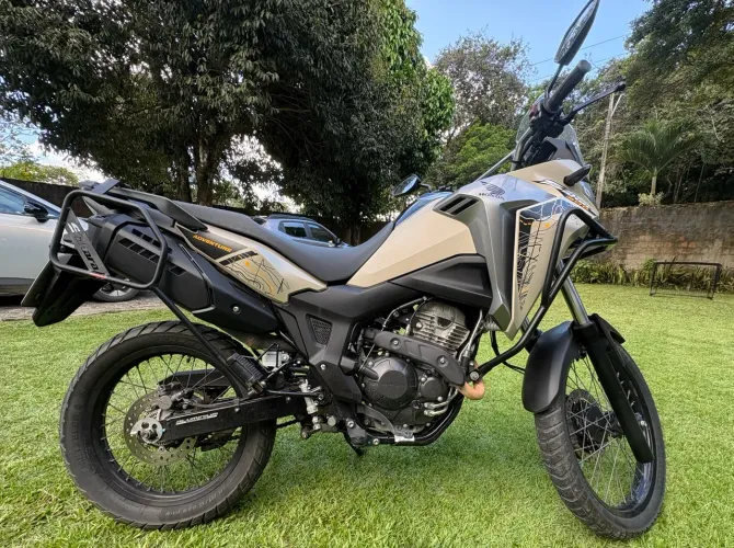 XRE 300 Sahara ADV 2025 Extra! Único dono!