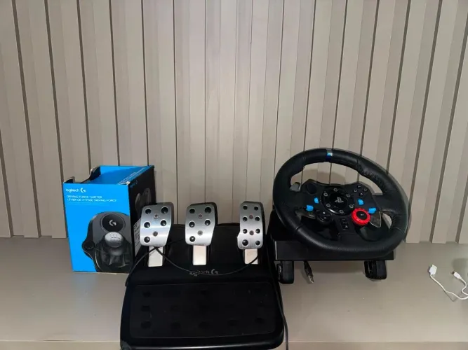 Logitech G29 + Câmbio Driving Force | Volante PS4 PS5 PC
