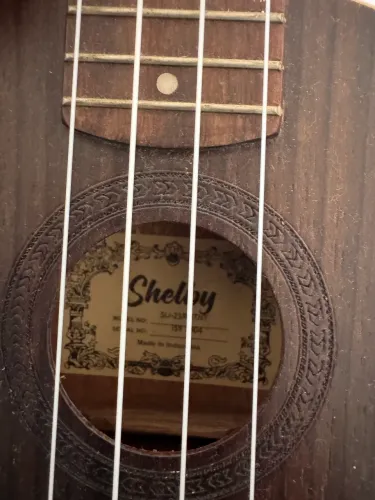 Ukulele Shelby