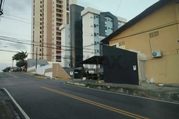 Conjunto de sala Comercial em Piso superior de Esquina em Capim Macio Altíssima Visibilid