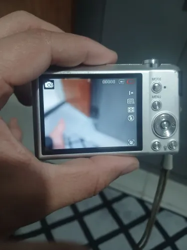 Câmera Samsung st60