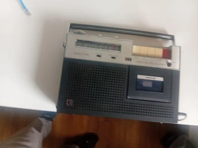 Rádio é toca fitas de mesa unico em todo Brasil funcionando perfeitamente raríssimo 