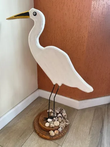Decoração de Gaivota em Madeira e Ferro