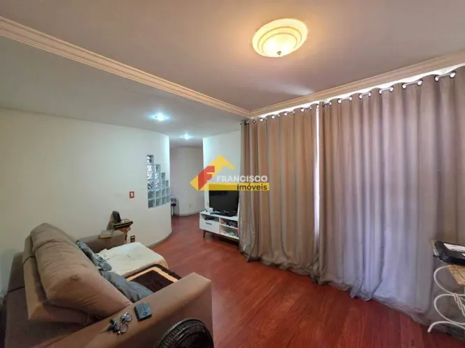 Apartamento à venda, 2 quartos, 1 suíte, 1 vaga, Ipiranga - Divinópolis/MG