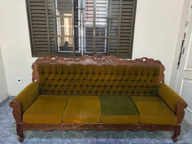 Sofá Colonial