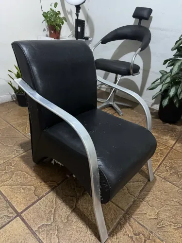 CADEIRA DE RECEPÇÃO / ESPERA PARA SALÃO