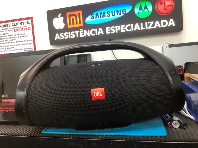 Assistência caixa JBL