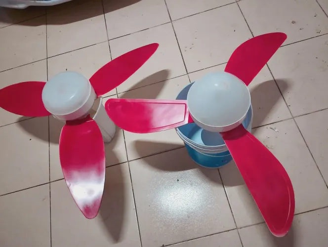 Vende-se dois ventiladores de teto