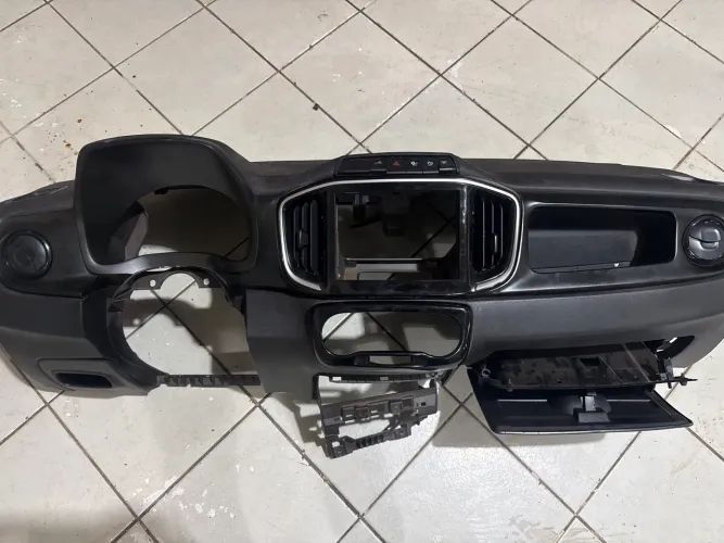 Capa do painel completa Fiat nova Strada