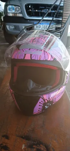 Capacete LS2 extremamente novo