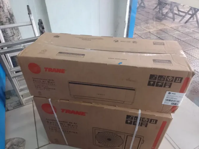VENDO AR CONDICIONADO SPLIT 9 MIL BTUS INVERTER