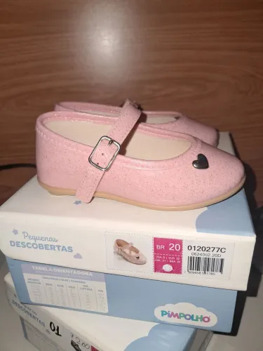 Semi nova!Usada apenas uma vez.Sem marcas de uso