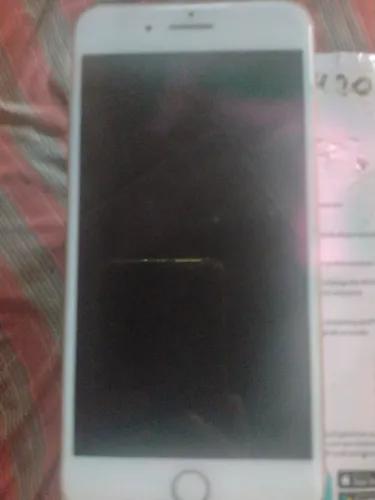 Vendo iPhone 8 plus por 600 reais