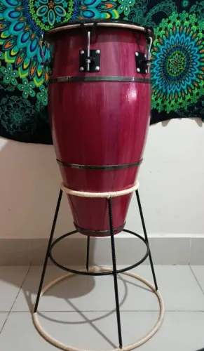 Atabaque de madeira de lei (roxinho) - 70cm + suporte reforçado de aço + couro de bode 