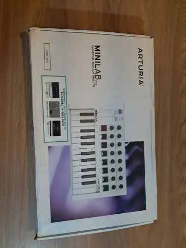 ARTURIA MINI LAB MKII