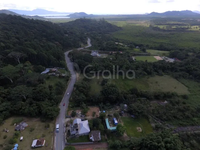 Terreno de 21.390 m² em Santo Antônio de Lisboa