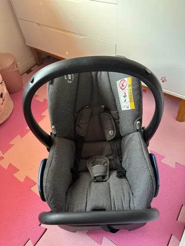 Bebê Conforto Maxi-Cosi Citi - usado