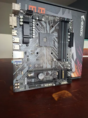 Placa-mãe B450M DS3H Gigabyte
