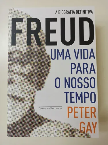 Livro Freud A Biografia Definitiva + 1 livro brinde de psicologia 