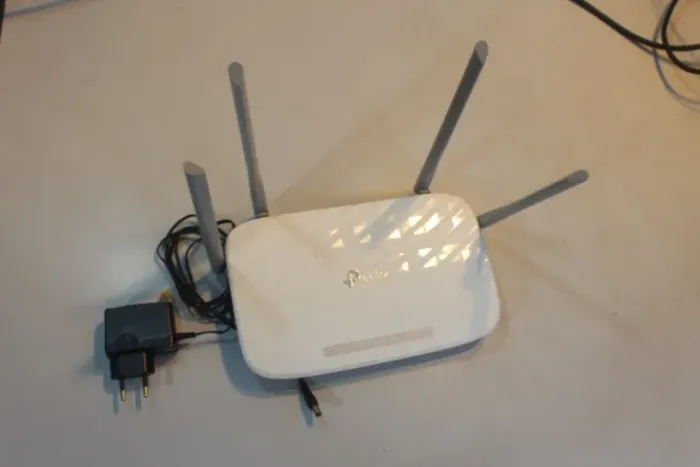 Roteador e repetidor TP Link 4 antenas