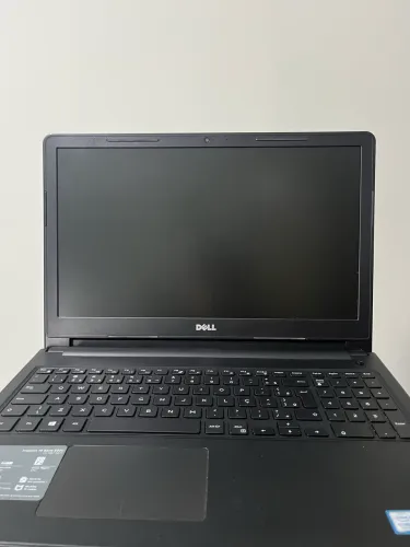 Notebook Dell Inspiron 15-3567 em ótimo estado