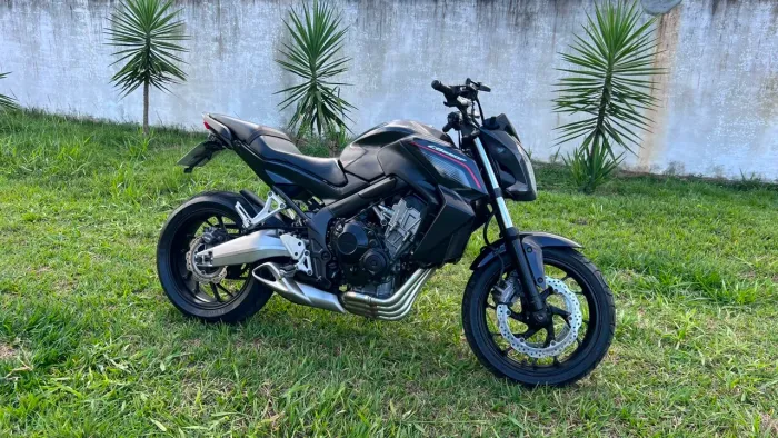Honda Cb650f 2016 muito nova 42.000km