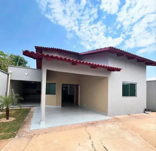 * CASA A VENDA