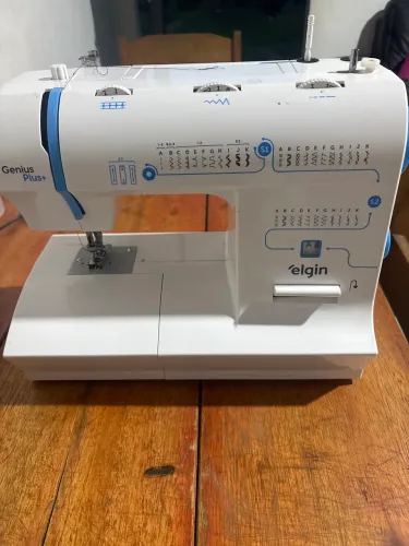 maquina de costura  elgin genius plus 32 pontos