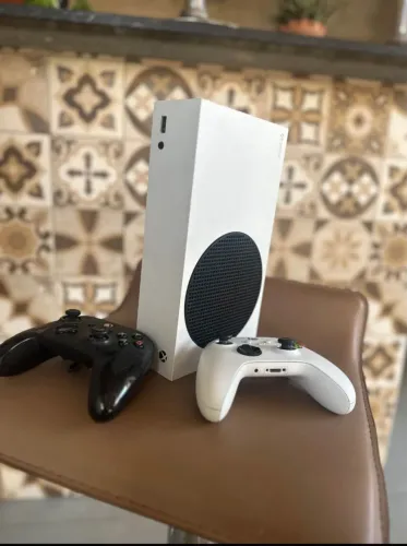 Xbox séries S 2 controles