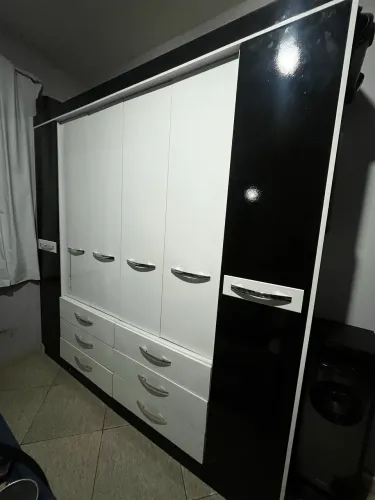 Guarda Roupa 6 portas 6 gavetas