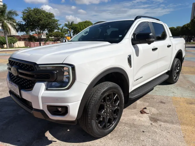 Ford Ranger Limited+ 3.0 V6 4X4 CD TB DIE AUT 2026