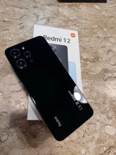 Vendo xiaomi Redmi note 12