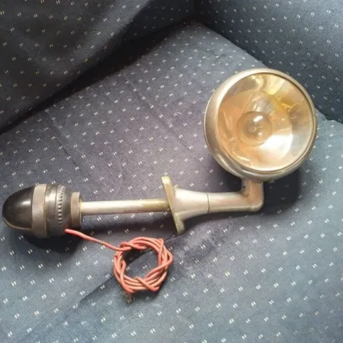 Farol Direcional Antigo (Caça-Mulata)