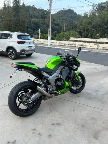 Vendo ninja 1000 impecável