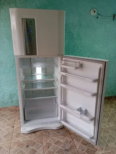 Geladeira Electrolux Frost Free 427L