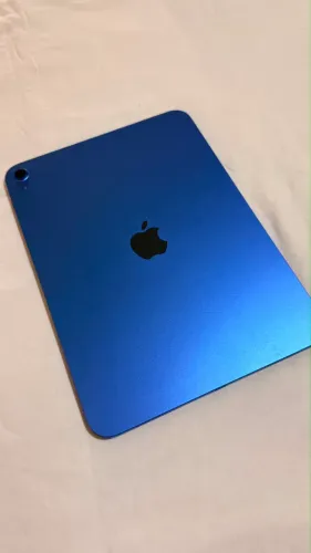 iPad 11 128gb dois meses de uso. Acompanha Caixa, Case e caneta compatível!!