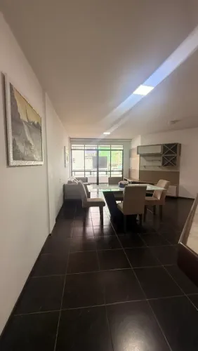 ALUGO APARTAMENTO SEMIMOBILIADO NO RENASCENÇA CONDOMÍNIO MONT CARLO