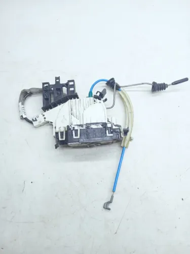 Fechadura Porta Traseira Esquerda Mercedes Gla200 1.6 2016