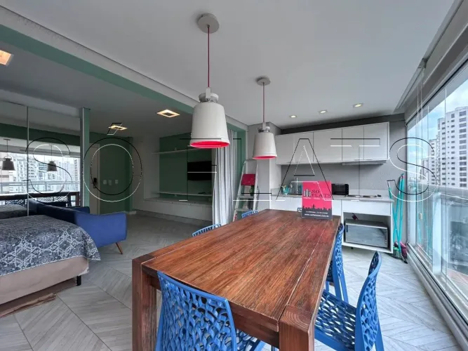Metrô Ana Rosa a poucos passos: apartamento na Vila Mariana