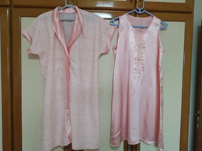 Camisola e penhoar cor salmão