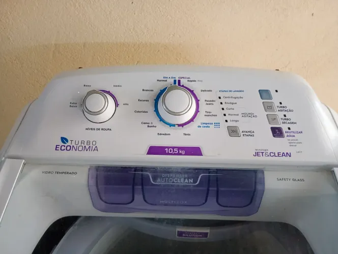 Máquina de lavar Electrolux 10,5kl. Para aproveitar peças.