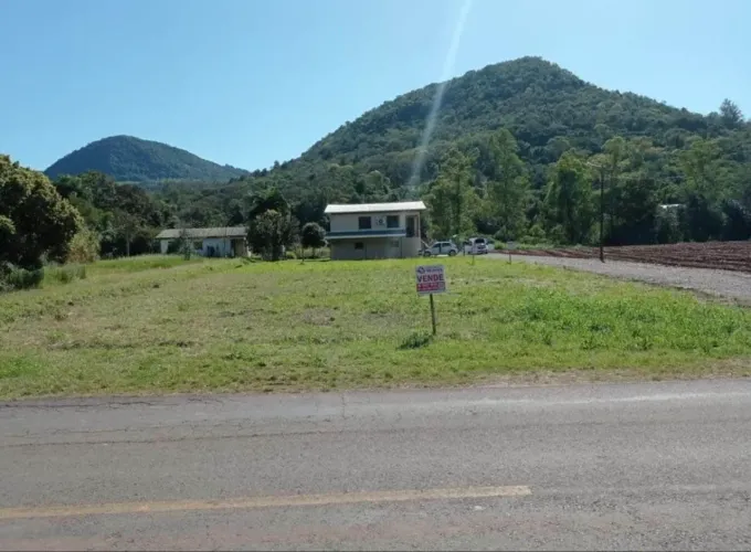 ? TERRENO DE ESQUINA À VENDA