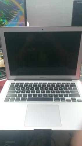 Vendo mcbook para aproveitamento de peças!!!