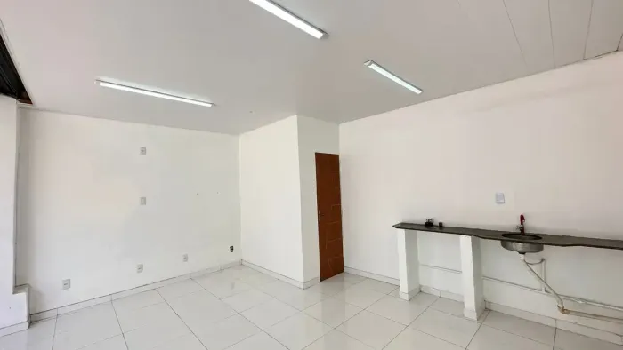 Ponto comercial na tv frei Gil esquina da presidente Vargas centro de Belém 30m2