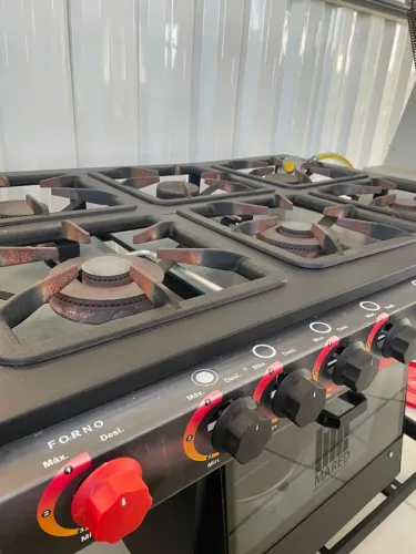 Fogão Industrial 6 Bocas com Forno Mared - Excelente Estado