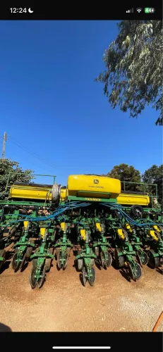 Plantadeira jhon deere