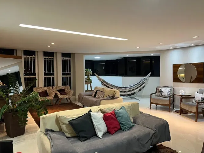 Apartamento à Venda no Setor Oeste Golden Tower, Localização Privilegiada!