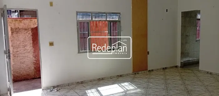 Casa à Venda na Colônia Santo Antônio - Barra Mansa