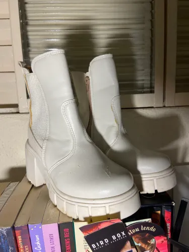 Bota branca 